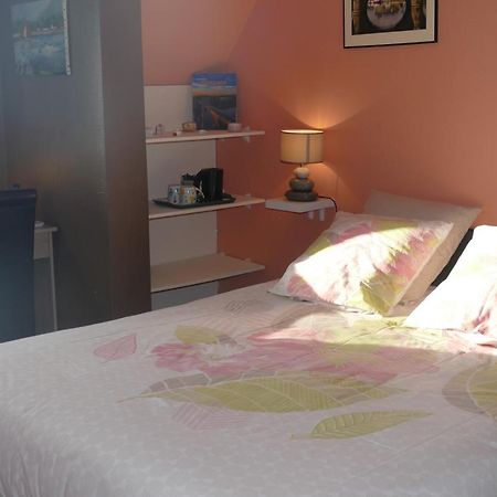 La Vie Au Roze Hotell Quéven Eksteriør bilde